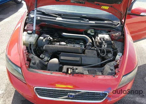 2007 Volvo S40 T5 z USA, uszkodzony, nr VIN YV1MS682X72274996